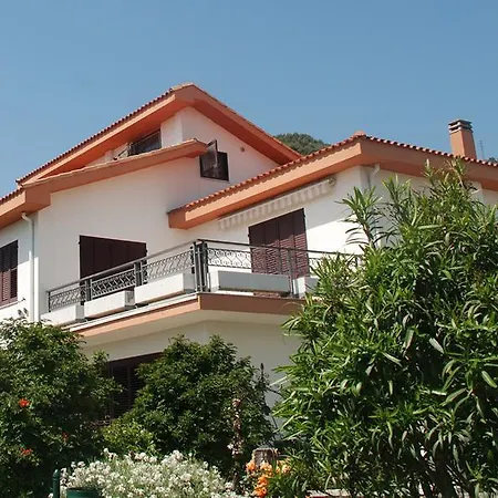 Maison Blanche *
