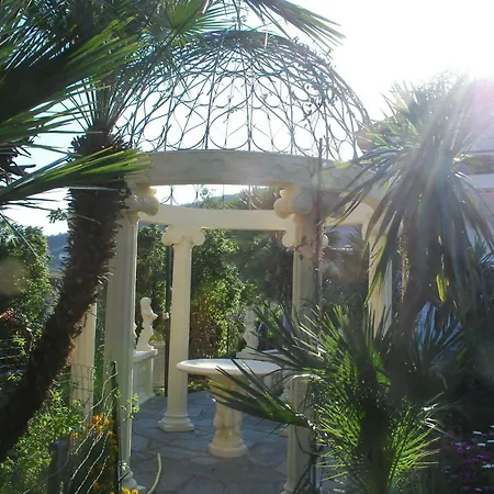 Maison Blanche Apartamento *